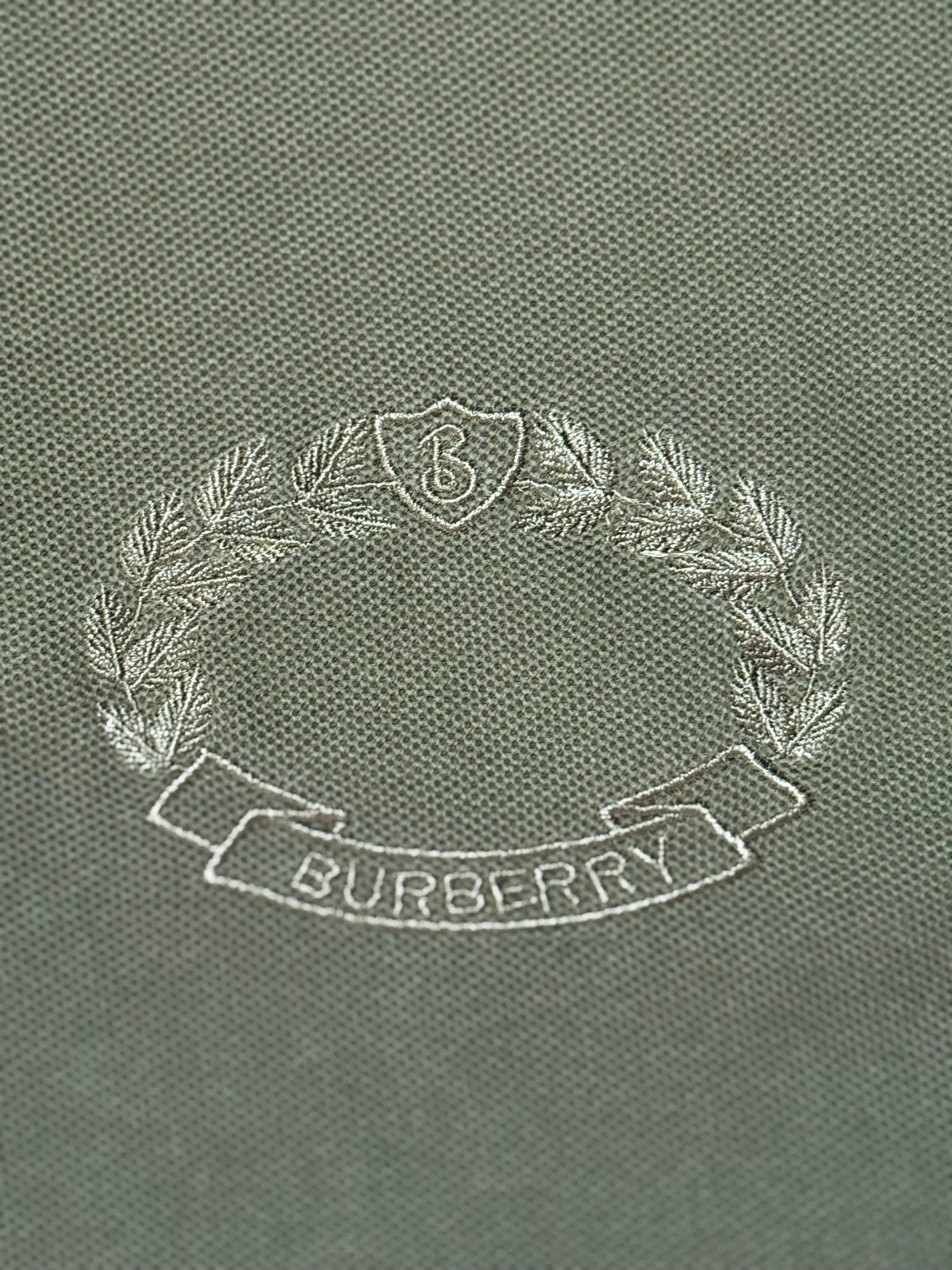 Logo Burberry polo