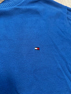 Tommy Hilfiger Sweatshirt in hellblau, Größe L, hochwertiges Material, Logo sichtbar.