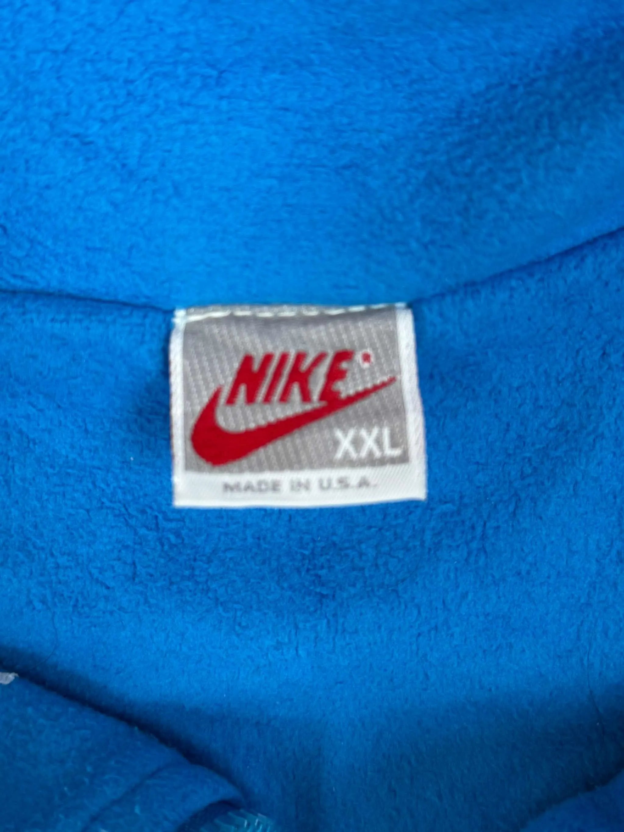 Nike Vintage Fleece, blau/weiß, Größe 2XL, Etikettansicht, hochwertiges Fleece.