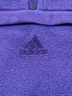 Lilanes Adidas Fleece Größe M mit Logostickerei, ideal für Sport und Alltag.