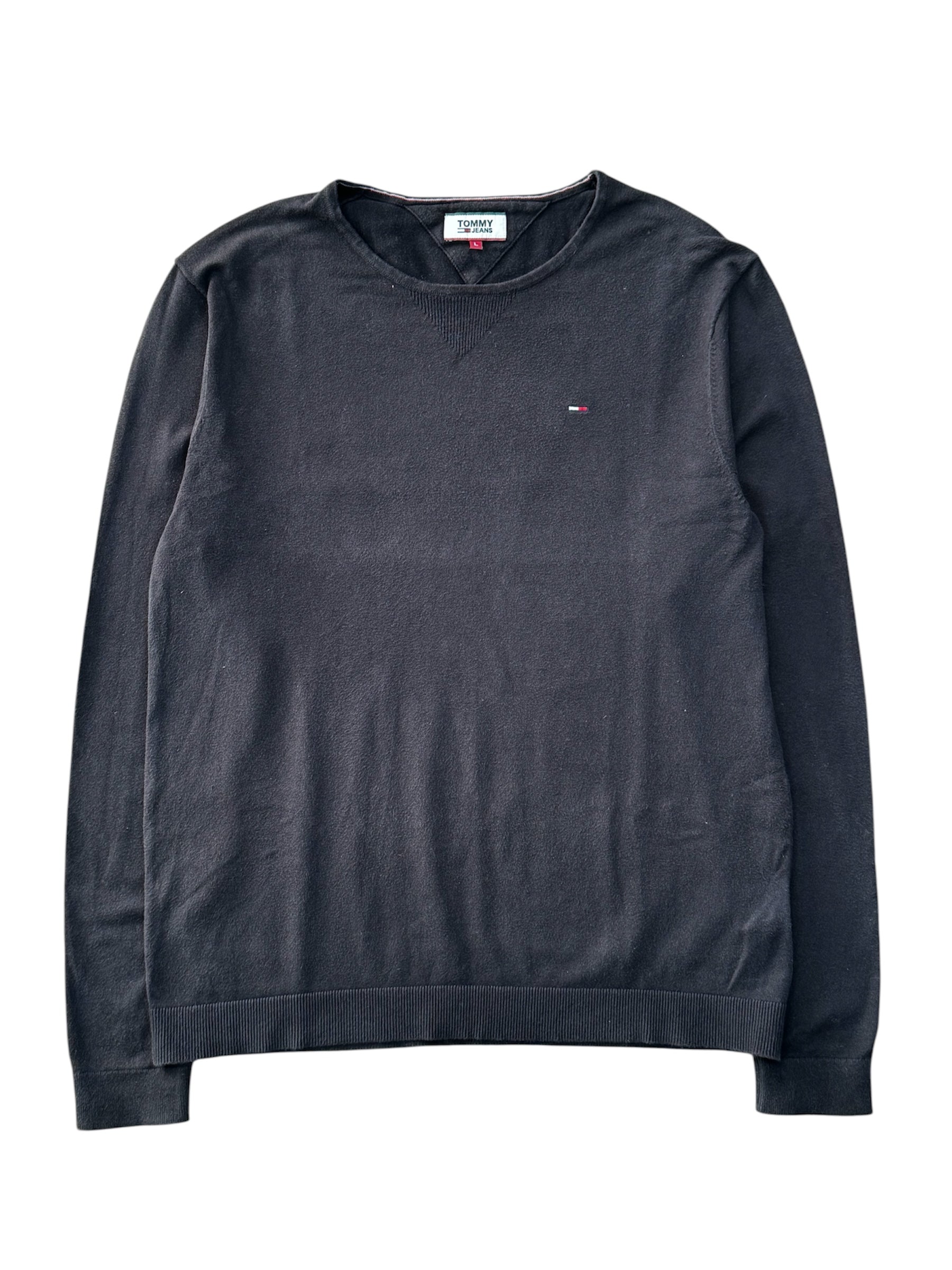 Tommy Hilfiger black sweatshirt size L, stylish and comfortable.